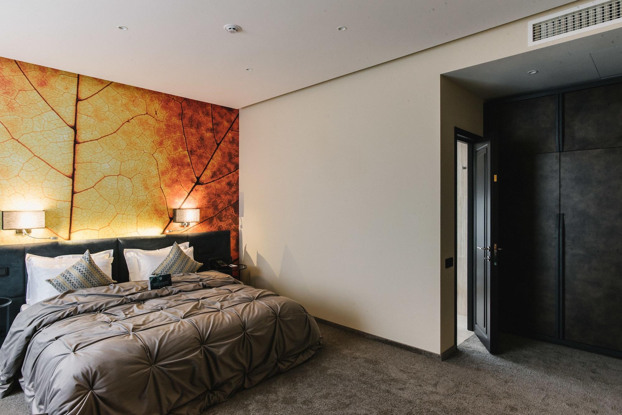 Noble Boutique Hotel Lutsk Eksteriør bilde
