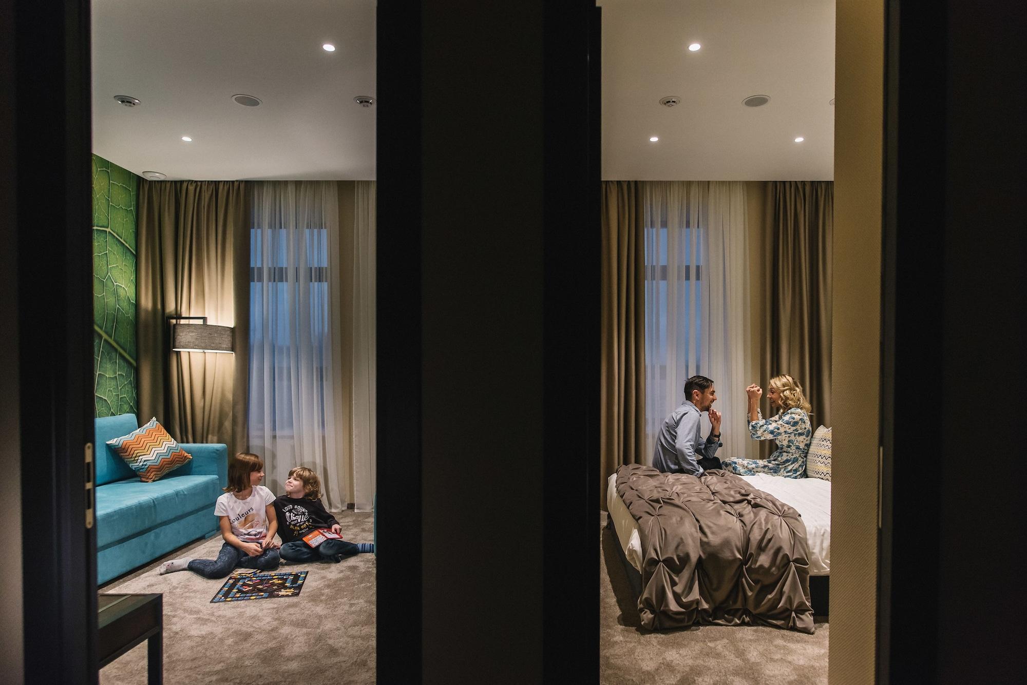 Noble Boutique Hotel Lutsk Eksteriør bilde