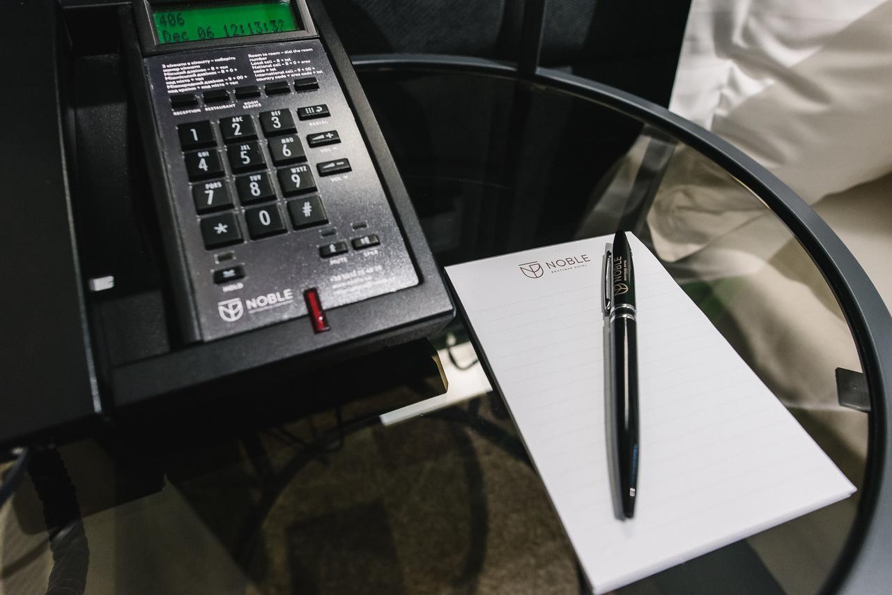 Noble Boutique Hotel Lutsk Eksteriør bilde