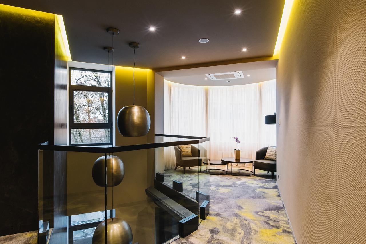 Noble Boutique Hotel Lutsk Eksteriør bilde