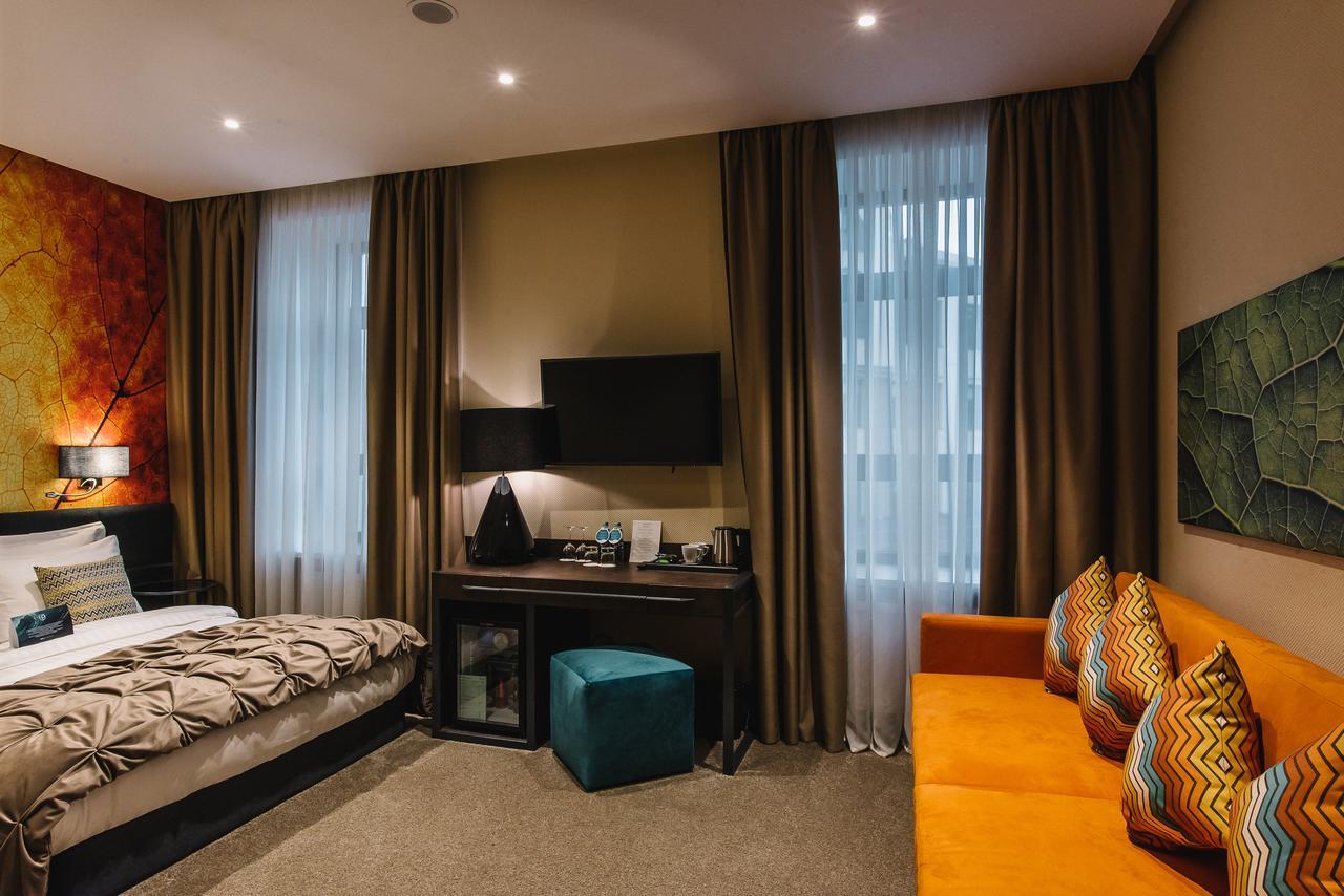 Noble Boutique Hotel Lutsk Eksteriør bilde