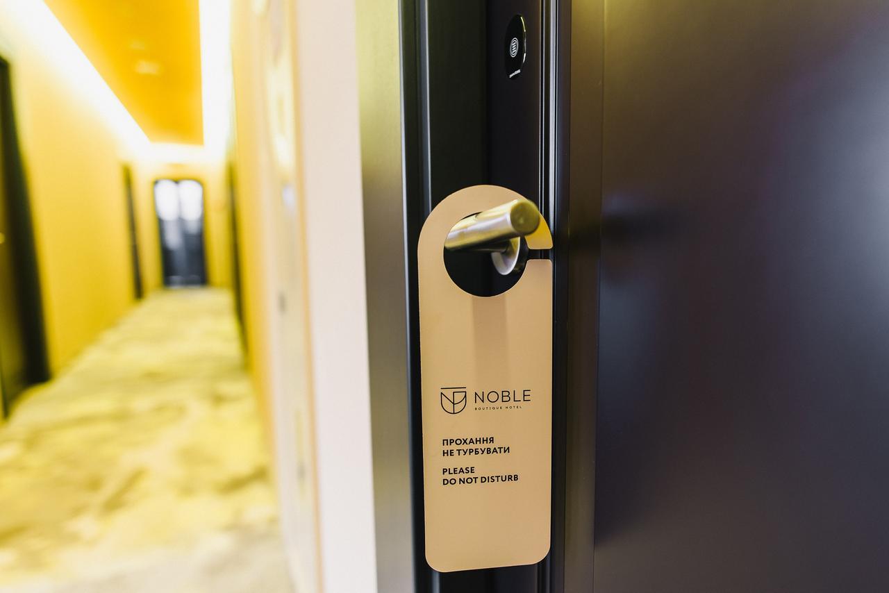 Noble Boutique Hotel Lutsk Eksteriør bilde