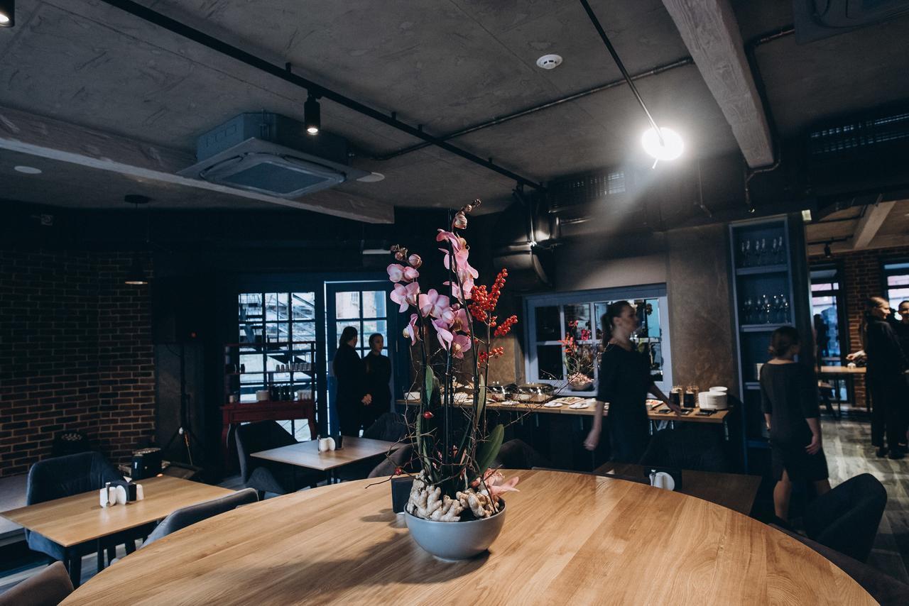 Noble Boutique Hotel Lutsk Eksteriør bilde